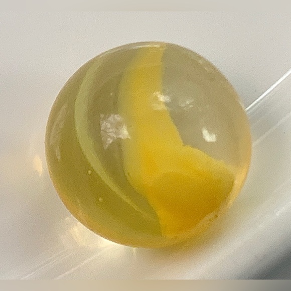 Vintage Yellow Egg Yolk Cat’s Claw Blown Glass Antique Marble - Picture 6 of 16